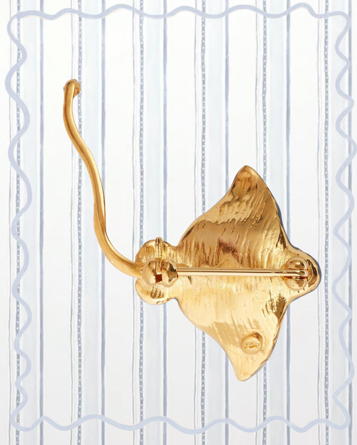 SPECKLED BLUE EAGLE RAY BROOCH