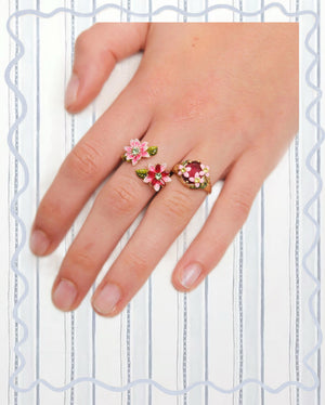 PINK FACETED GLASS AND PINK FLOWER COCKTAIL RING