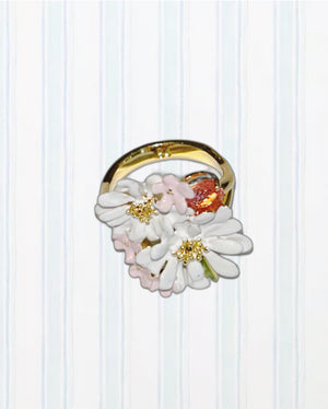 FLOWER BOUQUET AND ROUND STONE COCKTAIL RING