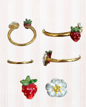 SMALL STRAWBERRY AND WHITE FLOWER ADJUSTABLE RINGS