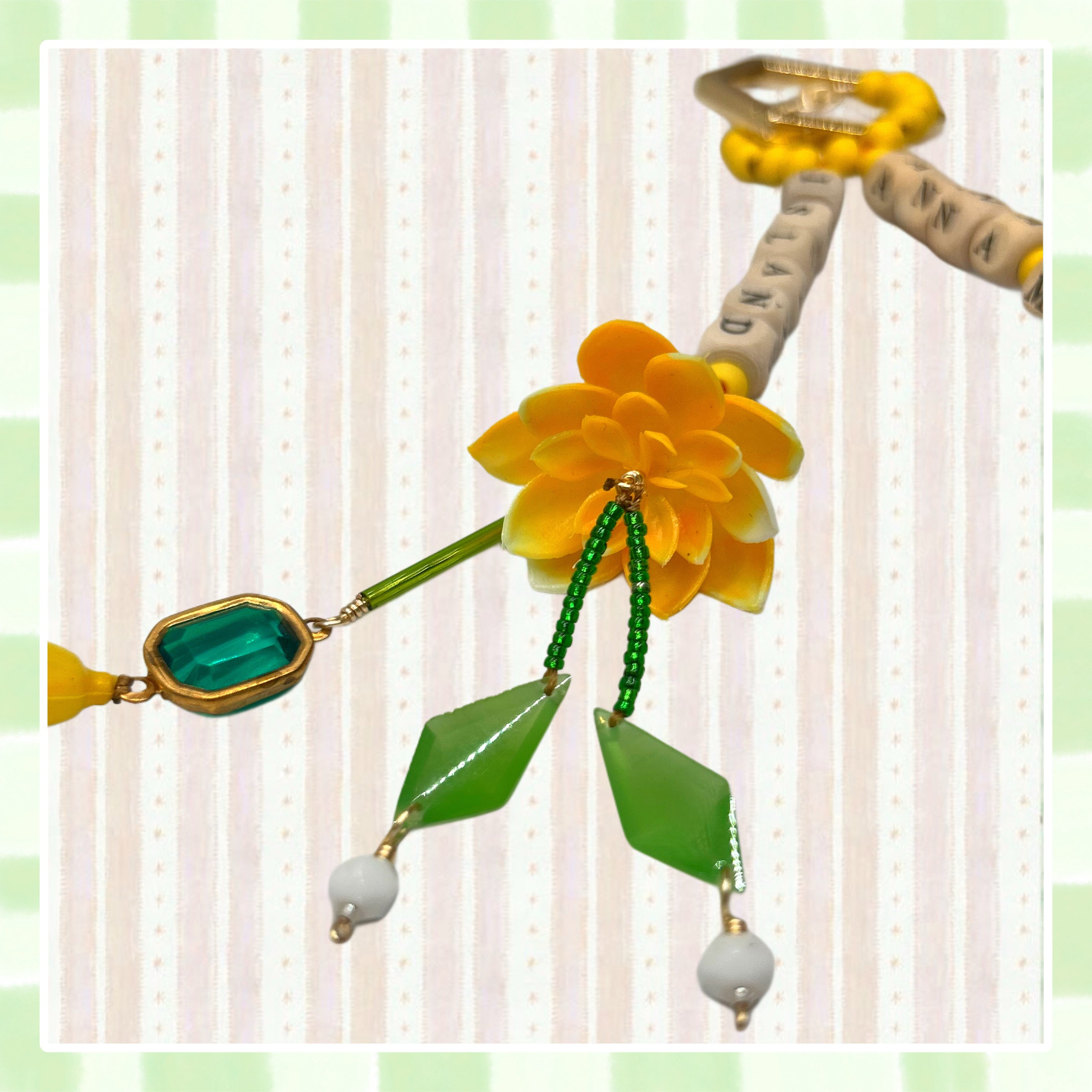 PERRY PARROT CHARM ~ GREEN