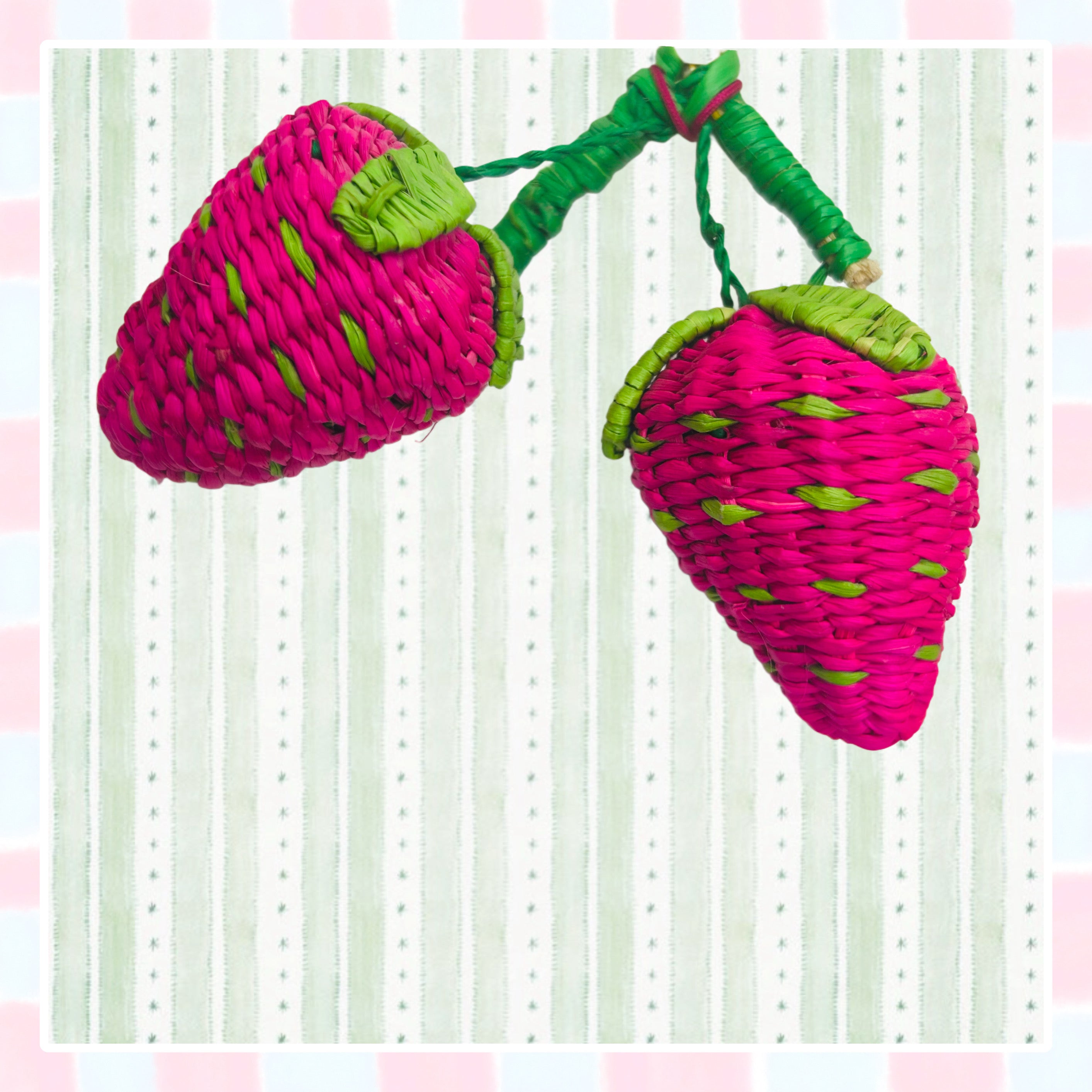 SWEET STRAWBERRY CHARM